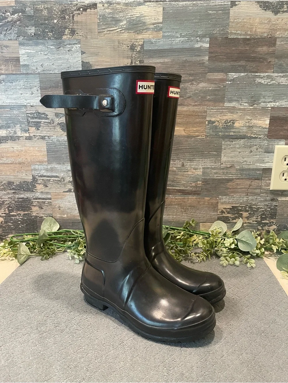 Hunter Original Tall Gloss Rain Boots Size 8 Women's